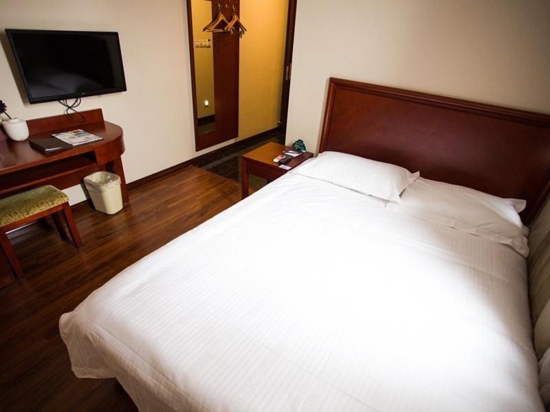 Greentree Inn Anhui Wuhu Zhongshan Road Pedestrian Street Express Hotel Экстерьер фото