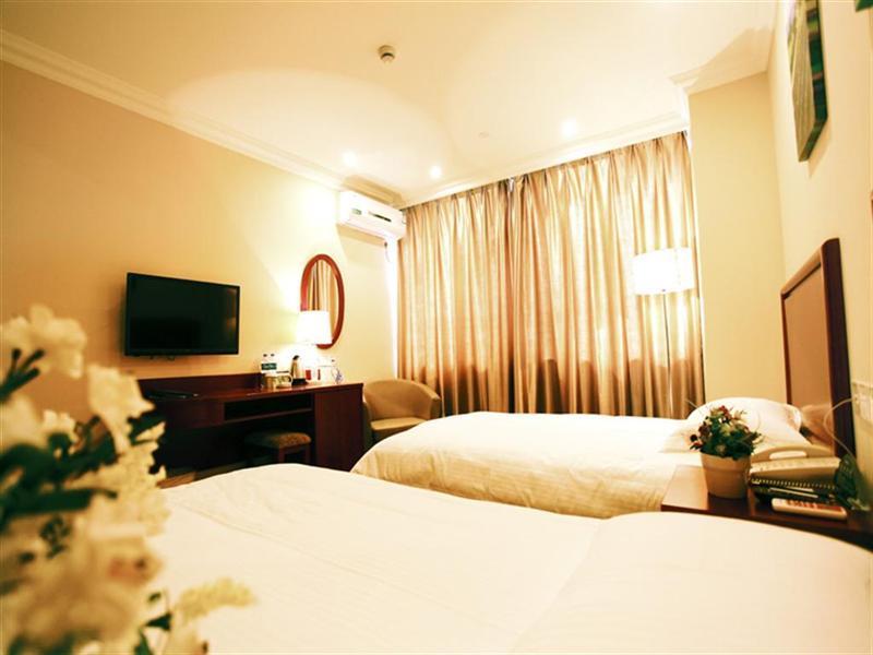 Greentree Inn Anhui Wuhu Zhongshan Road Pedestrian Street Express Hotel Экстерьер фото