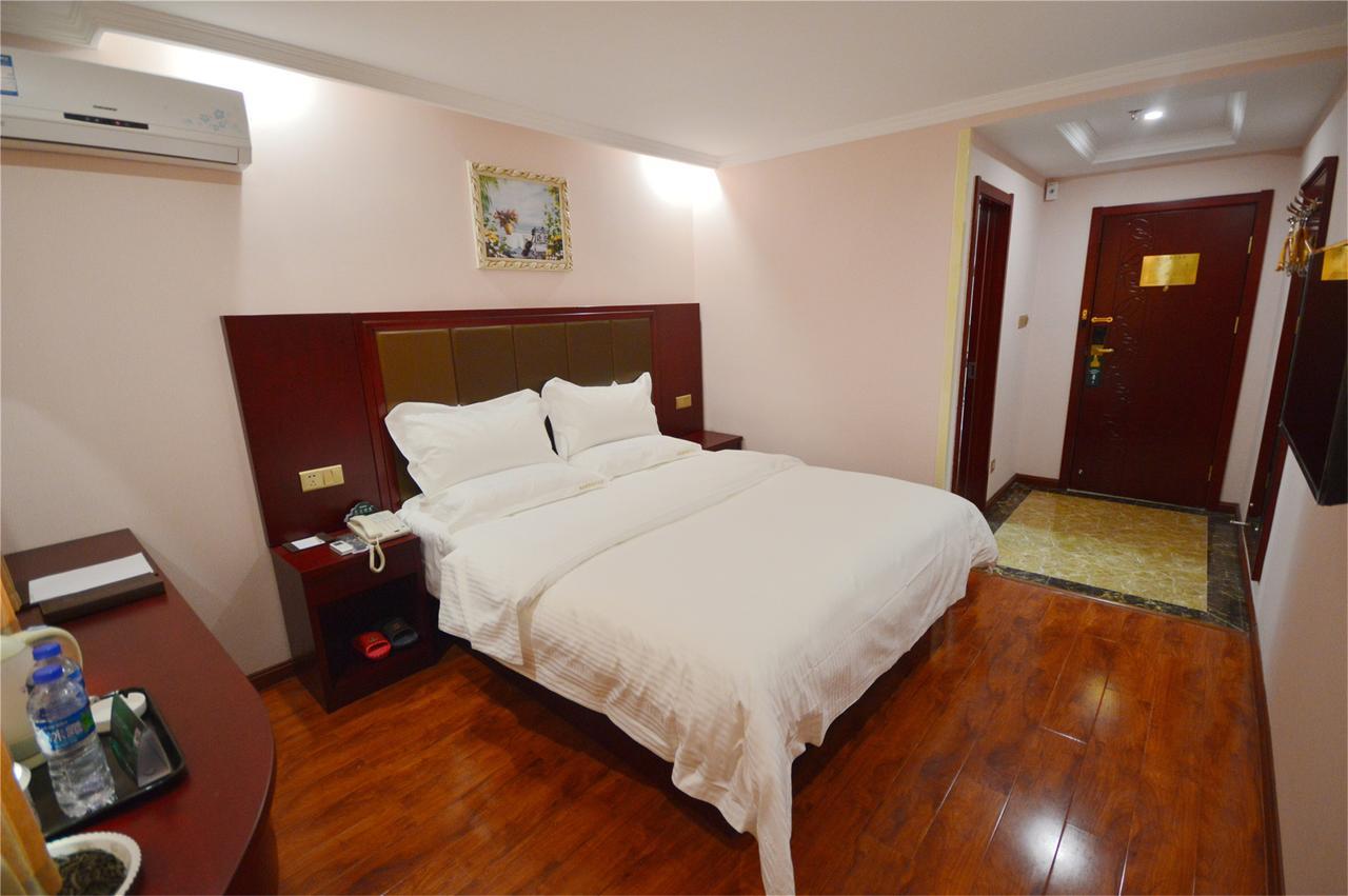 Greentree Inn Anhui Wuhu Zhongshan Road Pedestrian Street Express Hotel Экстерьер фото