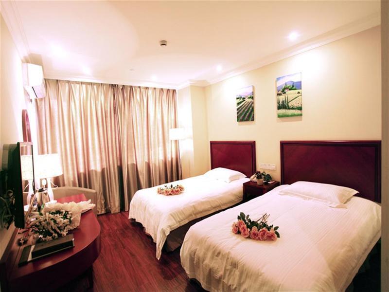 Greentree Inn Anhui Wuhu Zhongshan Road Pedestrian Street Express Hotel Экстерьер фото